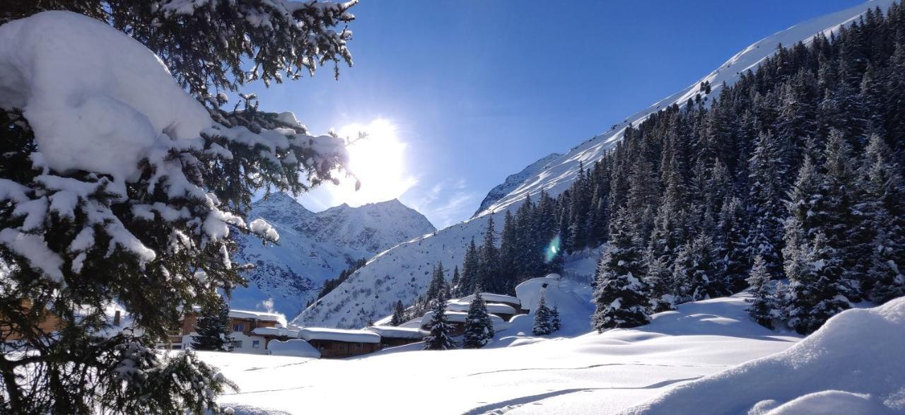 Chalet Chaletdorf - Pitztal *